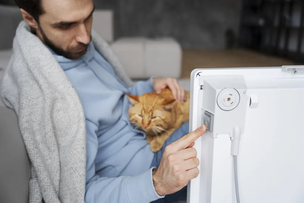 medium-shot-man-holding-cat.jpg medium-shot-man-holding-cat.jpg